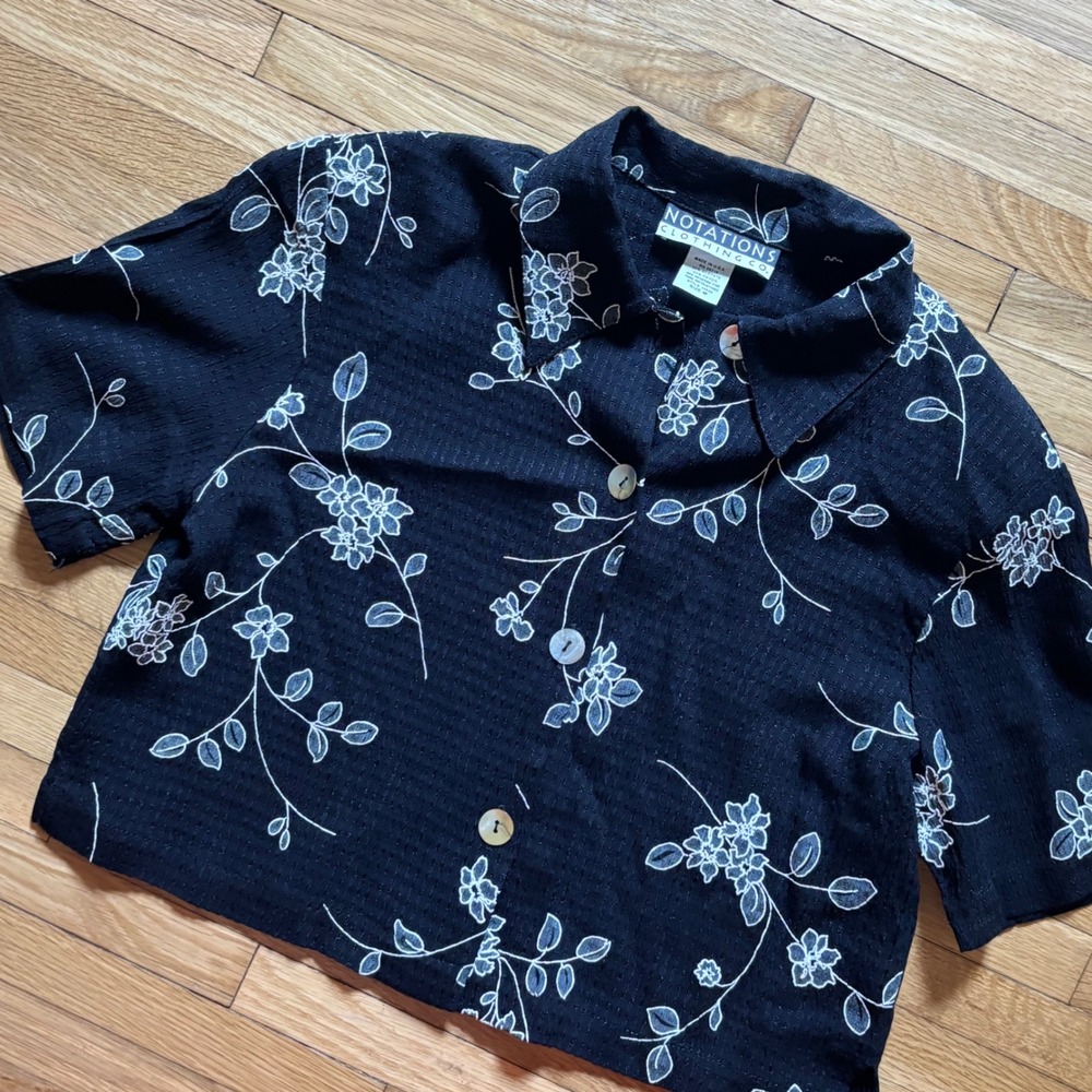 Vtg 90s Cropped Floral Button Down Medium Witchy Whimsigoth Notations USA Black